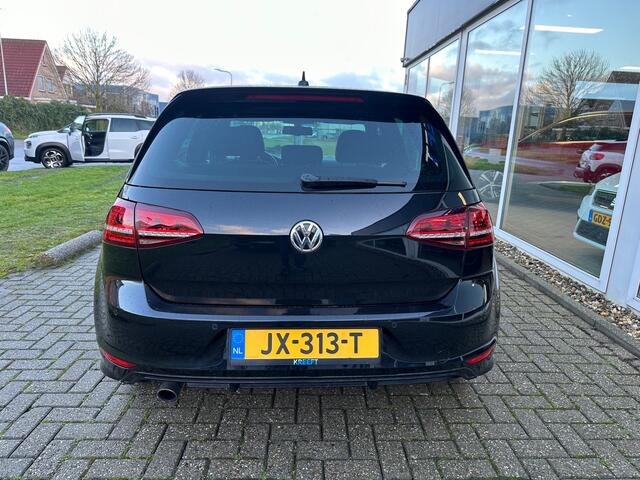 Volkswagen GOLF 1.2 TSI Highline R-Line