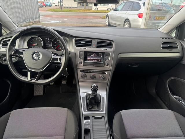 Volkswagen GOLF 1.0 TSI Edition 1e eigenaar| Airco | Trekhaak | Start/Stop functie | Elektrische ramen | Volledig dealer onderhouden | APK t/m 10-02-2026 | NAP |