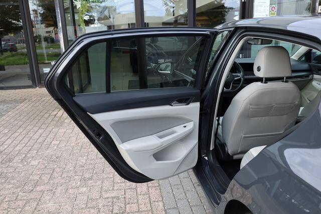 Volkswagen GOLF Style eHybrid 1.4 TSI 150kw/204pk DSG6