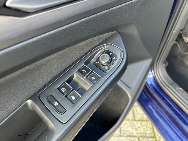 Volkswagen GOLF 1.5 TSI Style R-Line Camera*Clima Topstaat! ?