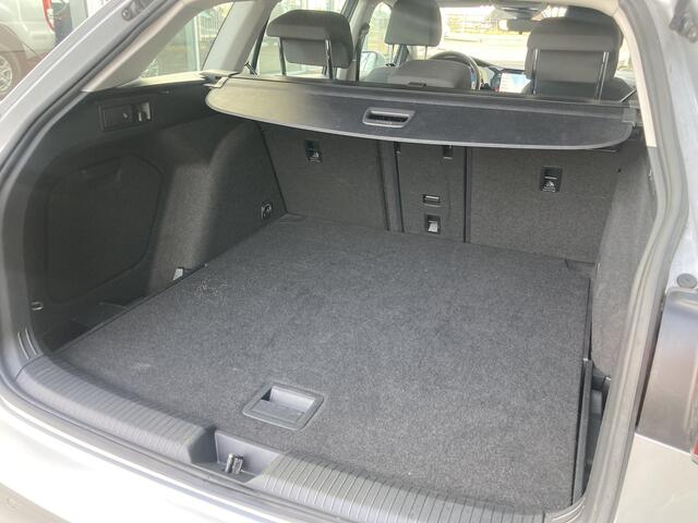 Volkswagen GOLF Variant 1.0 eTSI 110pk DSG Life NAVI/CARPLAY/VIRTUAL/SFEER/PDC/WINTERPACK