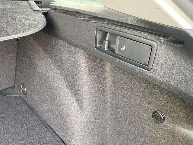 Volkswagen GOLF Variant 1.0 eTSI 110pk DSG Life NAVI/CARPLAY/VIRTUAL/SFEER/PDC/WINTERPACK