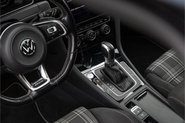 Volkswagen GOLF 2.0 TDI GTD | Virtual | Sport & Sound | Camera | Lane & Side Assis | Front Assis | ACC | D