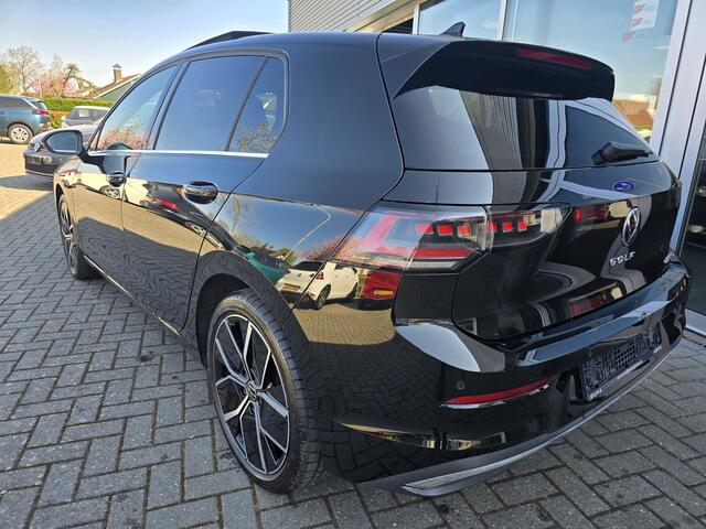 Volkswagen GOLF 1.5 eTSI Edition 50 / Panoramadak / HUD / ACC / Matrix LED