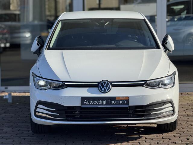 Volkswagen GOLF 1.4 eHybrid Style Trekhaak | elk. stoelen | Camera | dodehoek