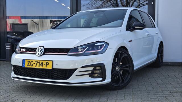 Volkswagen GOLF 2.0 TSI GTI + 19inch + KEYLESS + LED + NAVI + CRUISE