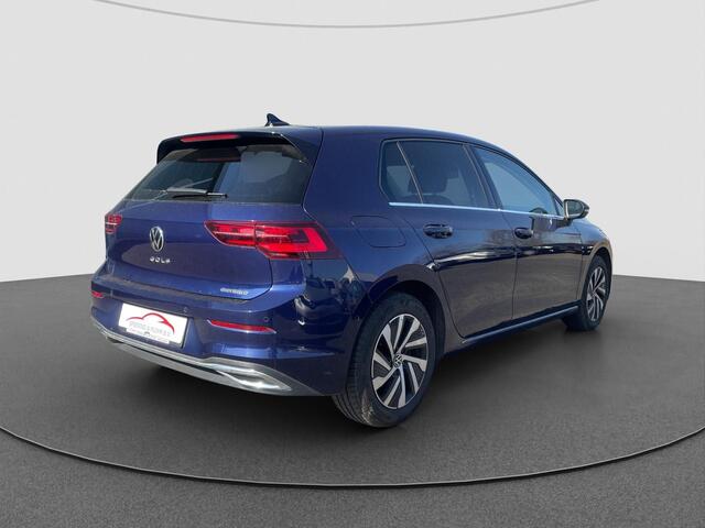 Volkswagen GOLF 1.4 eHybrid Style | Stoel geheugen | Camera | Stoel verw | Cruise