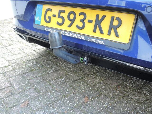 Volkswagen GOLF 2.0 TDI HL BNS R-LINE