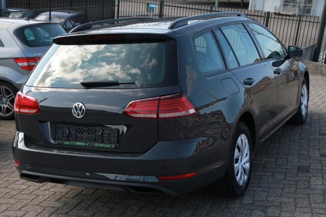 Volkswagen GOLF Variant 1.0 TSI Trendline