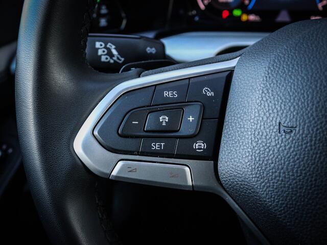 Volkswagen GOLF 1.5 eTSI Life Business navigatie/Apple Carplay en Android Auto