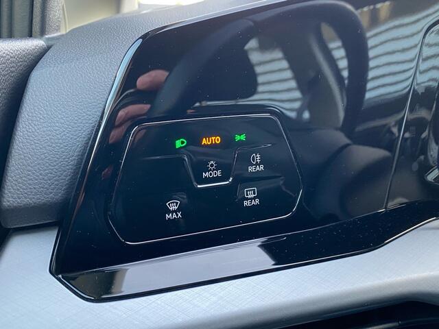 Volkswagen GOLF Variant 1.0 TSI Life | Trekhaak | Clima | Cruise Control | Virtual Cockpit | LM Velgen | Navigatie | RIJKLAARPRIJS INCL 12 MAANDEN GARANTIE EN BEURT