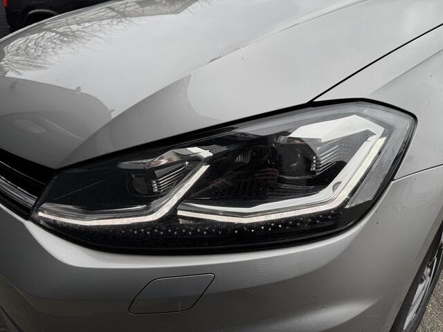 Volkswagen GOLF 1.5 TSI Highline | Adaptive Cruise Control | Lane Assist | Navigatie | Carplay | Parkeersensoren | Stoelverwarming |