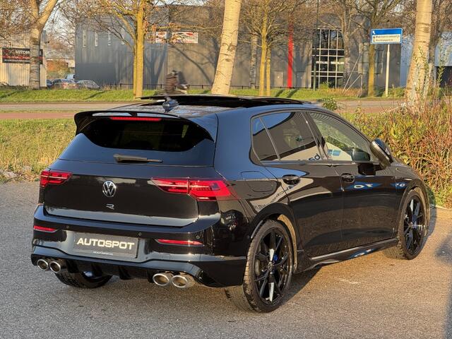 Volkswagen GOLF Pano HUD Drift