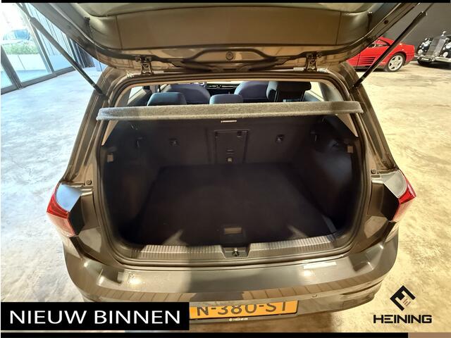 Volkswagen GOLF 1.0 eTSI Life Navi. Apple carplay. Adaptive. Hollandse auto met NAP