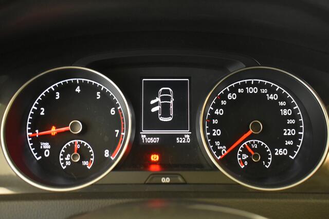 Volkswagen GOLF 1.0 TSI Trendline 18 Inch trekhaak Airco