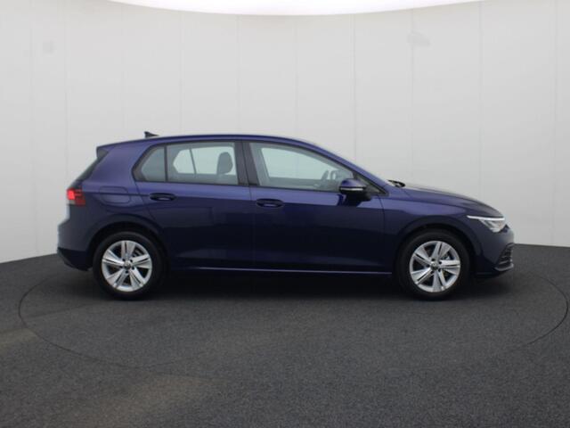 Volkswagen GOLF 1.5TSI/130PK Life · Navigatie · LED · Stoelverwarming · Garantie tot april 2026
