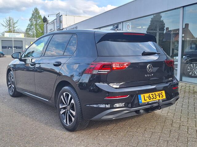 Volkswagen GOLF 1.0 eTSI Life Business Hybride / Automaat / Trekhaak / Camera