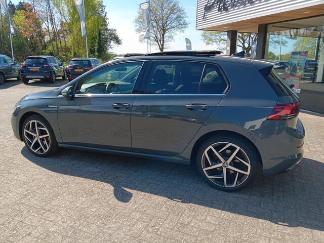 Volkswagen GOLF 1.5 TSI Style|PANO|ADAPT CR|LED|STOELMASSAGE|Carplay! Zeer mooi