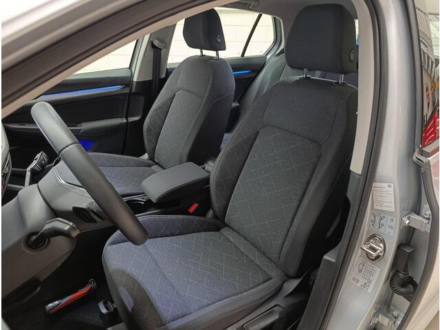 Volkswagen GOLF 1.0 eTSI Life Navigatie | Pdc V+A | Lmv | Automaat !