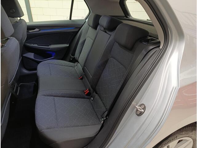 Volkswagen GOLF 1.0 eTSI Life Navigatie | Pdc V+A | Lmv | Automaat !