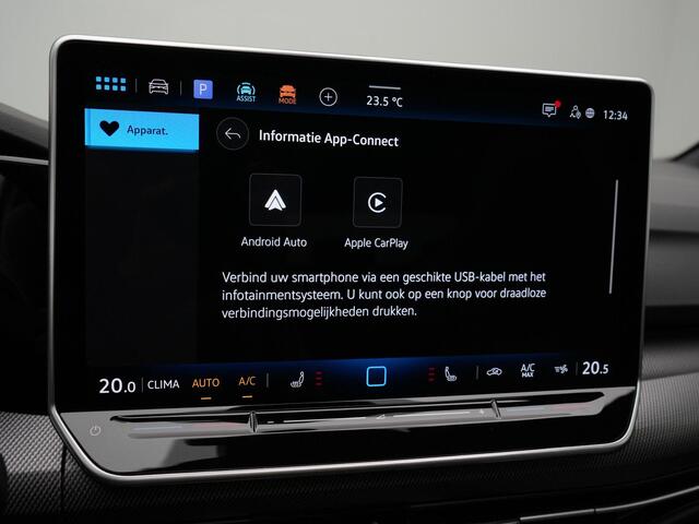 Volkswagen GOLF GTE 1.5 eHybrid 272 pk DSG | Panoramadak | IQ Light | Head-up display | Stuur-/stoelverwarming | Achteruitrijcamera