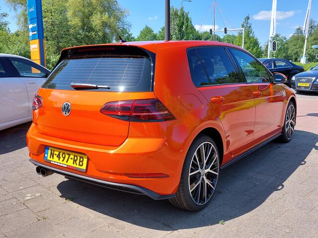 Volkswagen GOLF 1.4 TSI PHEV GTE Executive | Navi | Clima | Adap.Cruise | Led Koplampen | Bluetooth Carkit+Streaming | Pdc V+A+Camera | Licht+Regensensor | Sfeerverlichting | Privacy Glass | 19''lm |Trekhaak