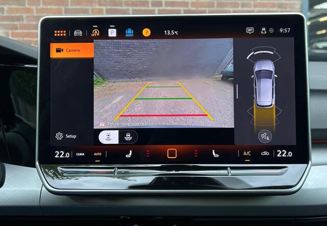 Volkswagen GOLF 8.5 Automaat 1.5 eTSI Life Edition l Sfeerverlichting l Camera l Carplay l Adapt Cruise l