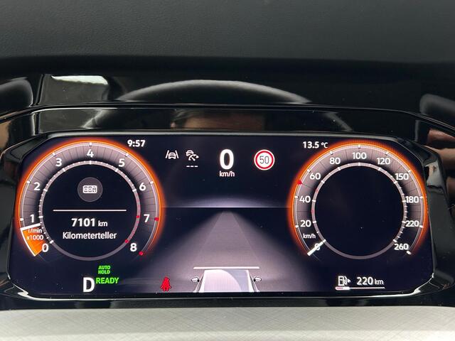 Volkswagen GOLF 8.5 Automaat 1.5 eTSI Life Edition l Sfeerverlichting l Camera l Carplay l Adapt Cruise l