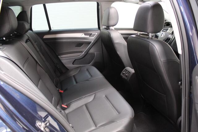 Volkswagen GOLF 1.8 TSI Comfortline | Pano | Camera | Led | Cruise | Leder