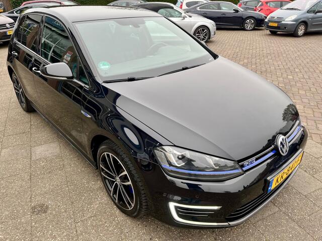 Volkswagen GOLF 1.4 TSI GTE CON. SER