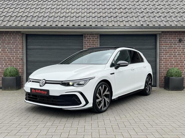 Volkswagen GOLF 1.5 eTSI DSG R-Line Panorama IQ Keyless Blackstyle