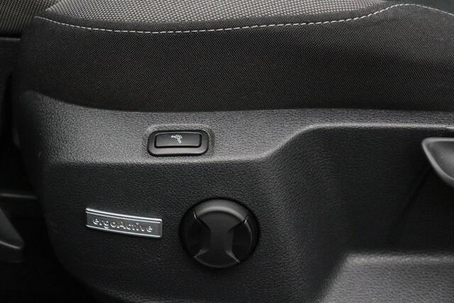 Volkswagen GOLF Variant 1.5 TSI Highline Business R-Line 2018 Panoramadak | Carplay | Virtual dashboard | DSG | Navigatie | Xenon LED | Massagestoel | Alcantara | Bluetooth | PDC | Stoelverwarming | Dealeronderhouden