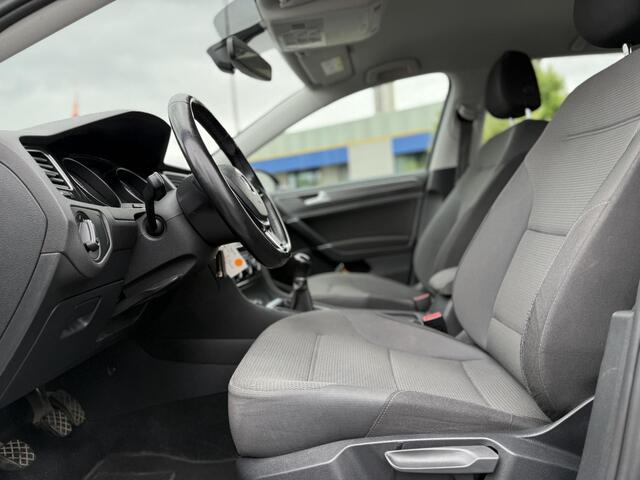 Volkswagen GOLF 1.0 TSI Comfortline CRUISE ADAPTIEF/PDC V+A/NAVI/BLUETOOTH/BTW AUTO!