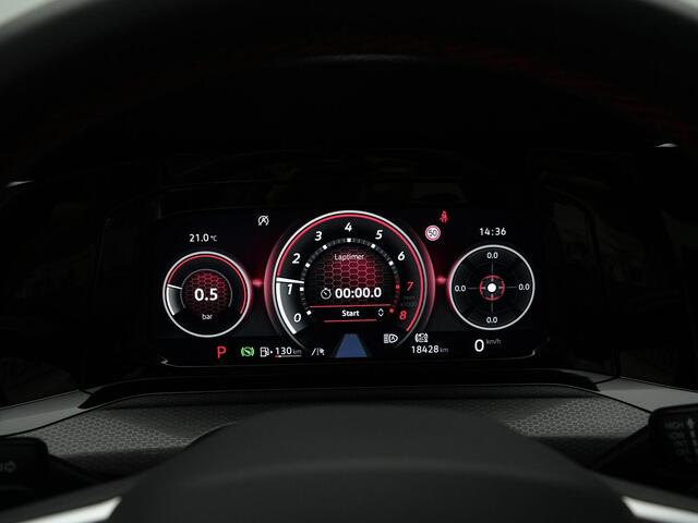 Volkswagen GOLF GTI Clubsport 2.0 TSI 300 pk DSG | Panoramadak | Leder | Dynamic Chassis Control | Harman Kardon sound | Stoelventilatie | Park Assist | Adaptive Cruise | 18 inch