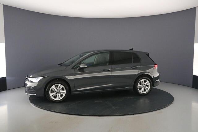 Volkswagen GOLF Life 1.5 eTSI 130pk DSG Automaat Adaptive cruise control, Achteruitrijcamera, LED koplampen, Stuurwiel verwarmd, App connect, Stoelverwarming, Parkeersensoren