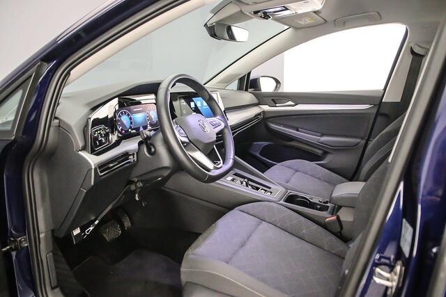 Volkswagen GOLF Life Business 1.5 eTSI 130pk DSG Automaat Adaptive cruise control, Achteruitrijcamera, Stuurwiel verwarmd, Parkeersensoren, App connect, Stoelverwarming