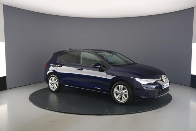 Volkswagen GOLF Life Business 1.5 eTSI 130pk DSG Automaat Adaptive cruise control, Achteruitrijcamera, Stuurwiel verwarmd, Parkeersensoren, App connect, Stoelverwarming