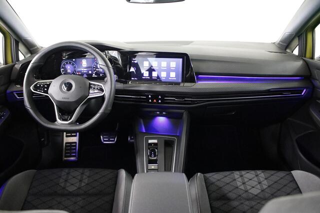 Volkswagen GOLF 1.5 eTSI R-Line Business+