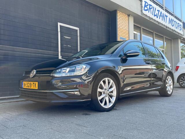 Volkswagen GOLF 1.5 TSI Highline Business R