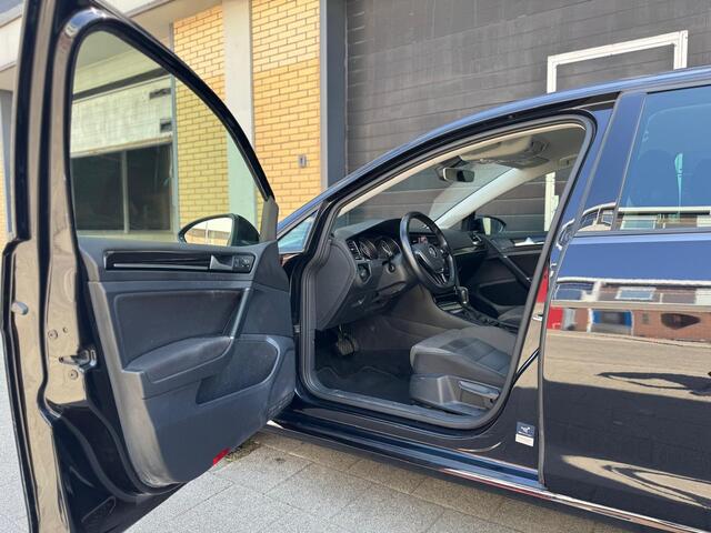Volkswagen GOLF 1.5 TSI Highline Business R