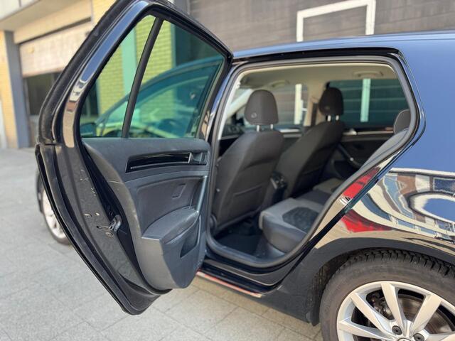 Volkswagen GOLF 1.5 TSI Highline Business R