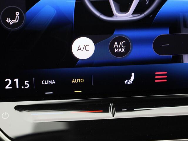 Volkswagen GOLF 1.5eTSI/116PK Life DSG · Navigatie · Parkeersensoren · Stoel-& stuurverwarming · Garantie tot juli 2025