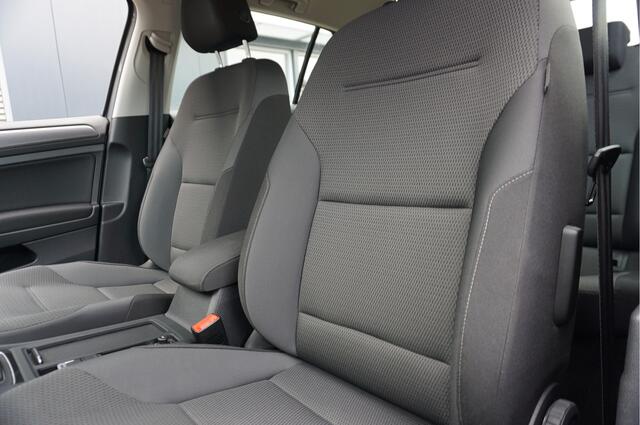 Volkswagen GOLF 1.5 TSI 5drs Comfortline BJ2020 Lmv 16" | Led | Pdc | Navi | Climate control | Cruise control | Getint glas