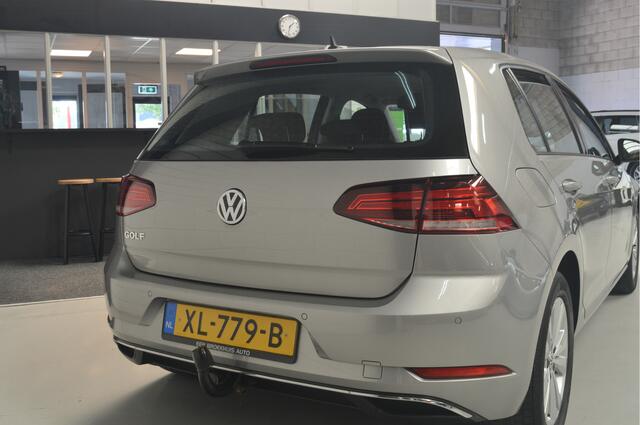 Volkswagen GOLF 1.0 TSI Comfortline // 117.000 km // CLIMA // ADAPTIVE CRUISE // TREKHAAK // NAVI // /// ZATERDAG 14-6 GESLOTEN ///