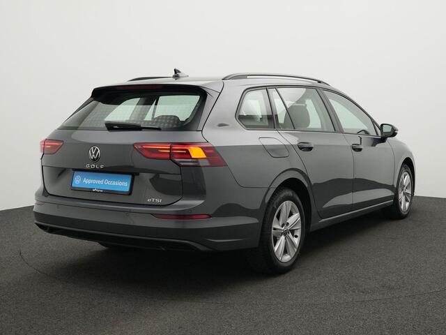 Volkswagen GOLF Variant 1.0 eTSI 110 pk DSG Life Business | Geheugen-/massagestoel | Stuur-/stoelverwarming | Parkeersensoren voor/achter | Navigatie