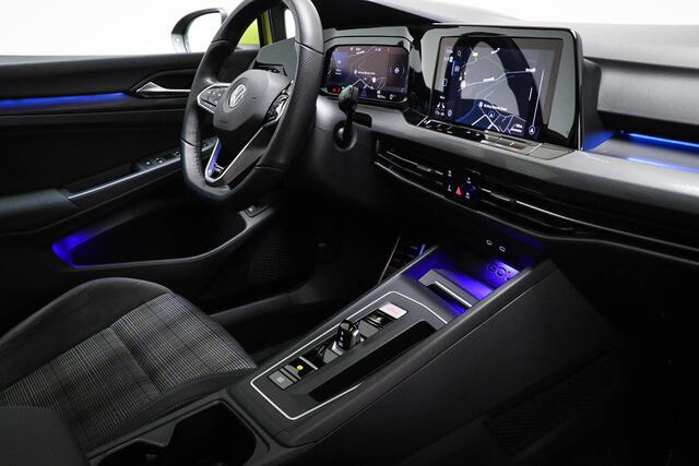 Volkswagen GOLF 1.4 eHybrid GTE | PANORAMADAK | WINTER / ASSISTENTIE- PACK | IQ LIGHT | CAMERA