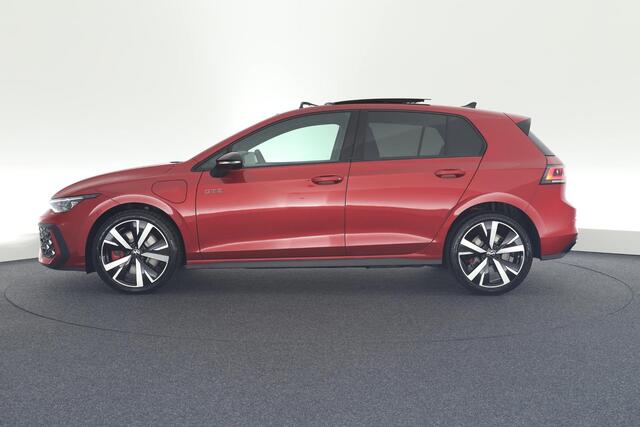 Volkswagen GOLF 1.5 272pk eHybrid GTE Trekhaak 360Camera Head-Up Panoramadak Keyless Navigatie