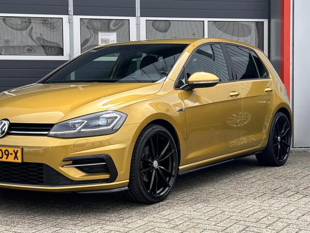 Volkswagen GOLF 1.4 TSI Highline Business R-Line | LED | 19 inch | Virtual | Camera | Alcantara |