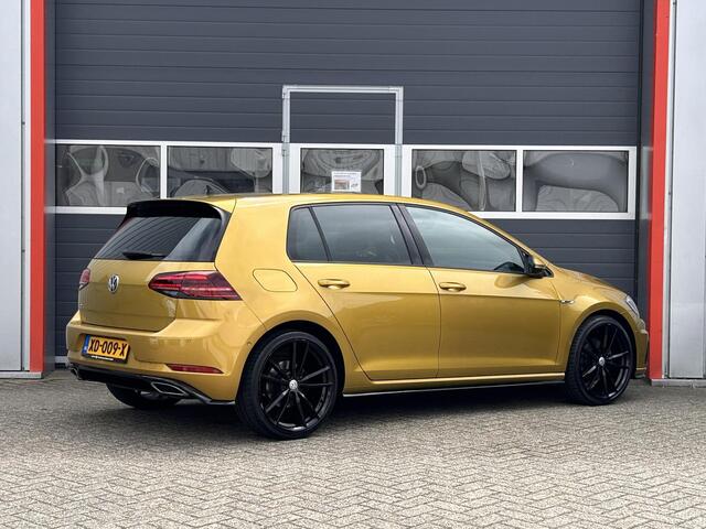 Volkswagen GOLF 1.4 TSI Highline Business R-Line | LED | 19 inch | Virtual | Camera | Alcantara |