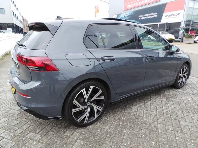Volkswagen GOLF 1.5 eTSI R-Line Pano,Dodehoek,Stoelverw Airco,Cruise,Navigatie,18"Lmv